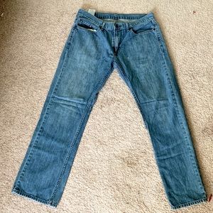 Levi’s Straight Medium Wash Jeans